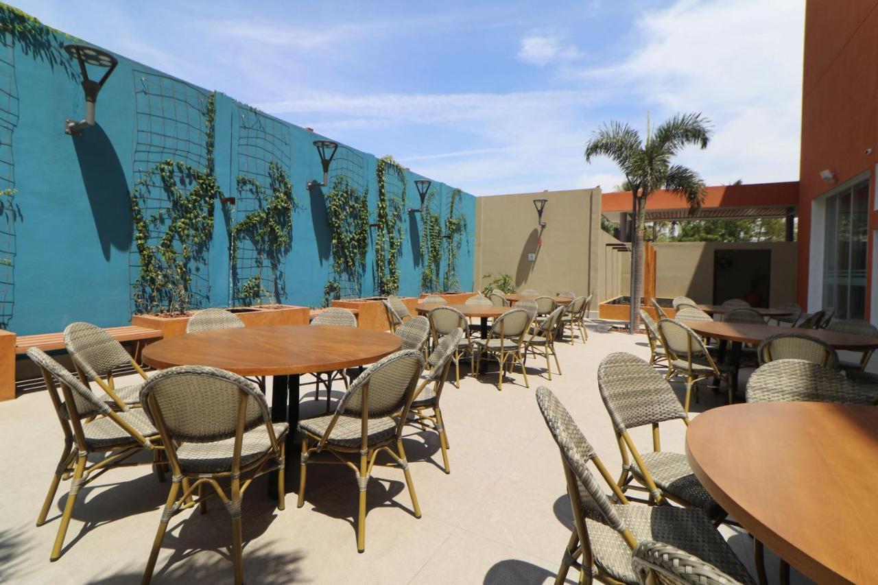 Culiacan Marriott Hotel Exterior photo