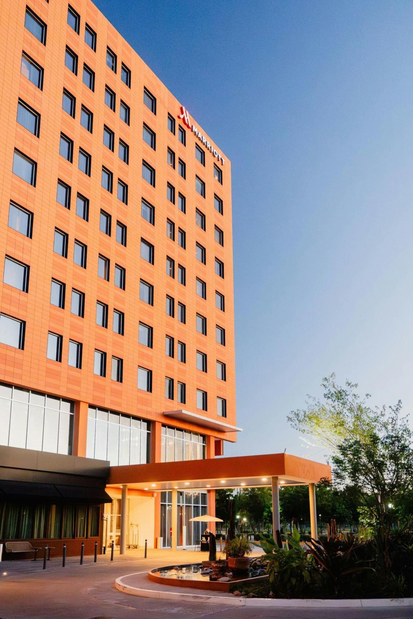 Culiacan Marriott Hotel Exterior photo